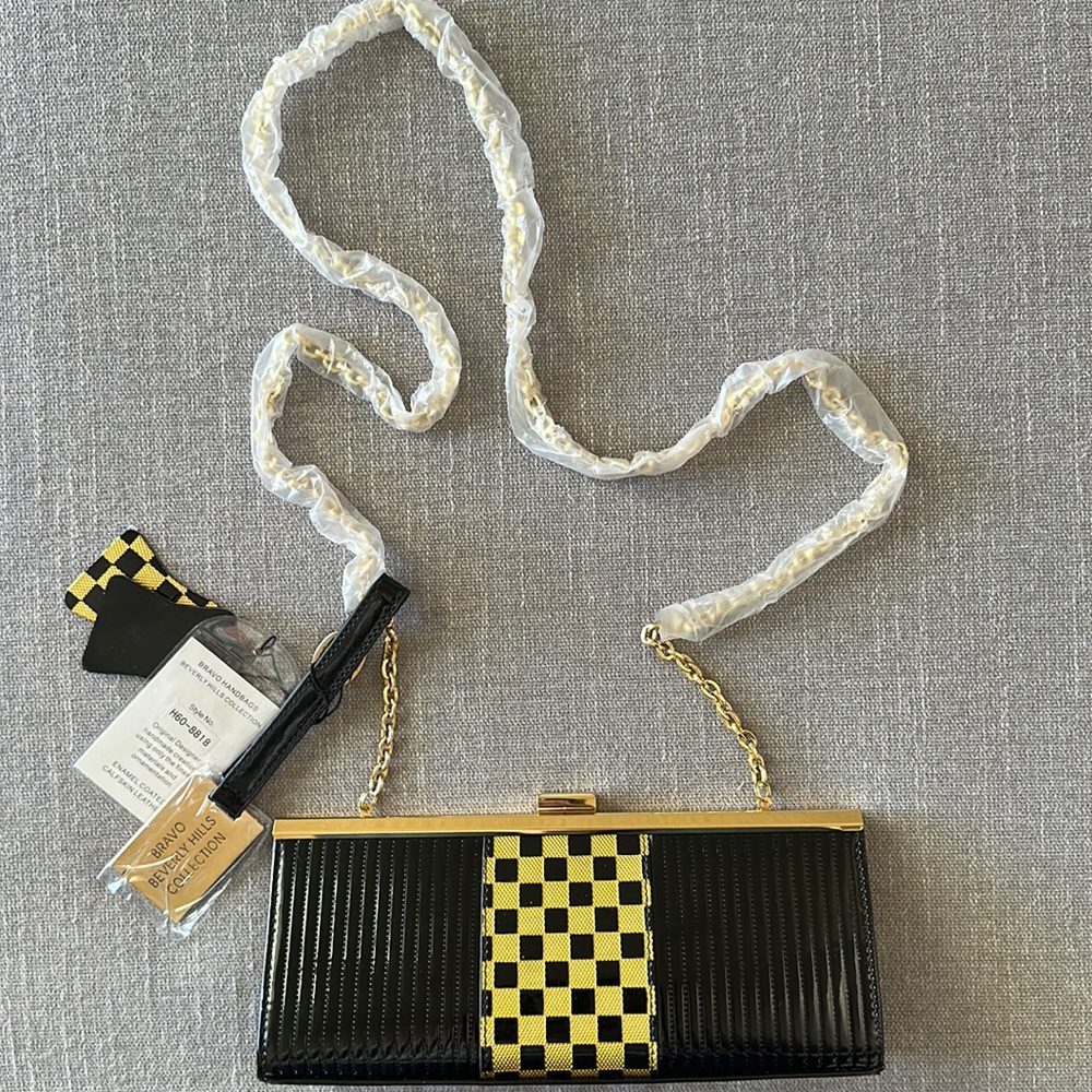 NEW Bravo Handbags Beverly Hills Collection Black Check Clutch Bag NWT